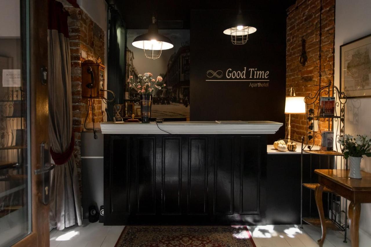 Apartament Satynowy By Good Time 우치 외부 사진